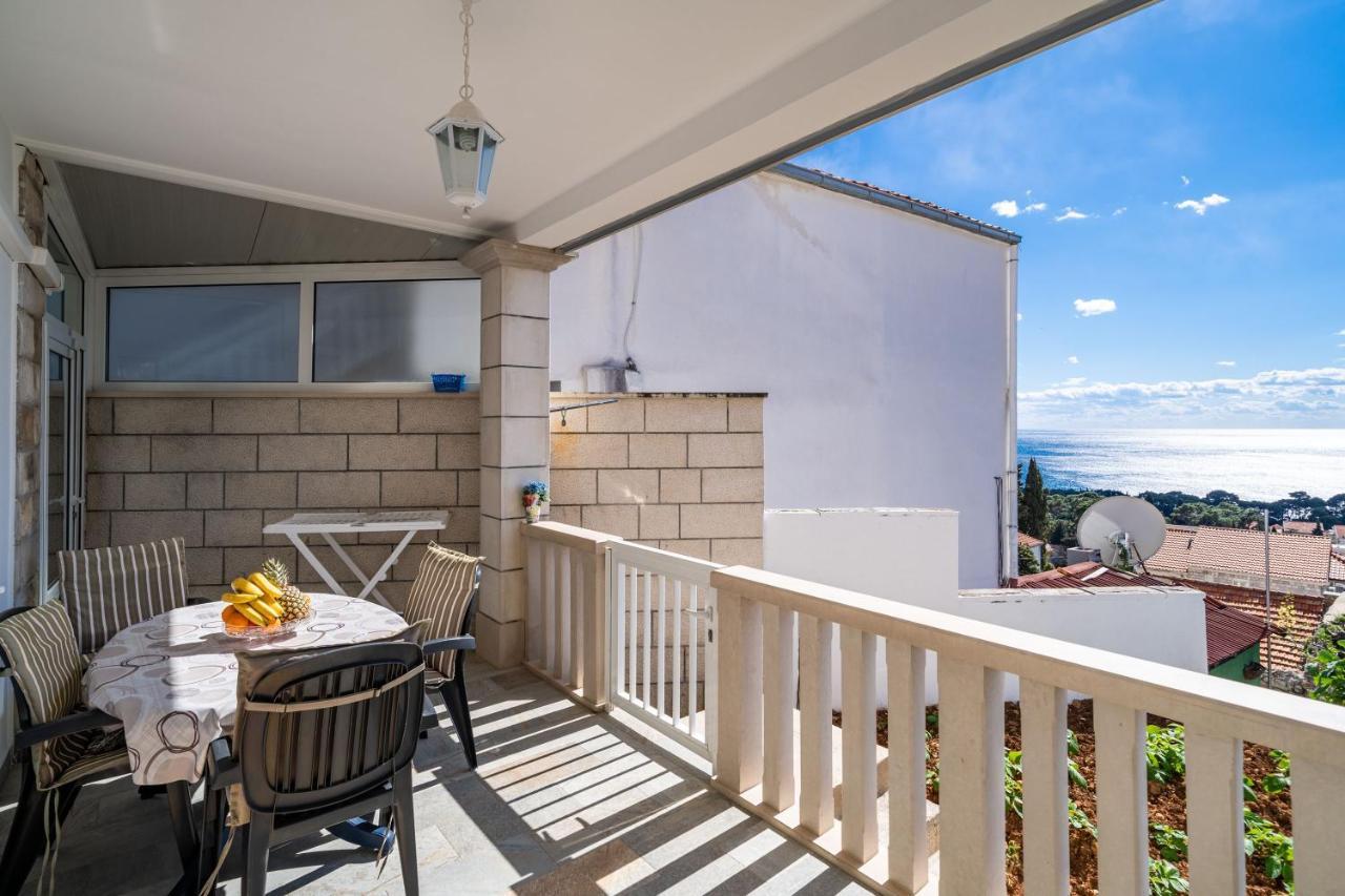 Debos Appartement *
