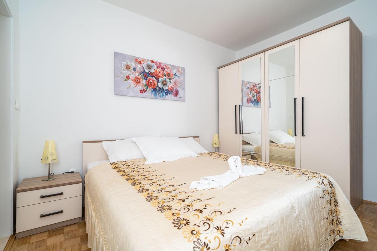 Debos Appartement *